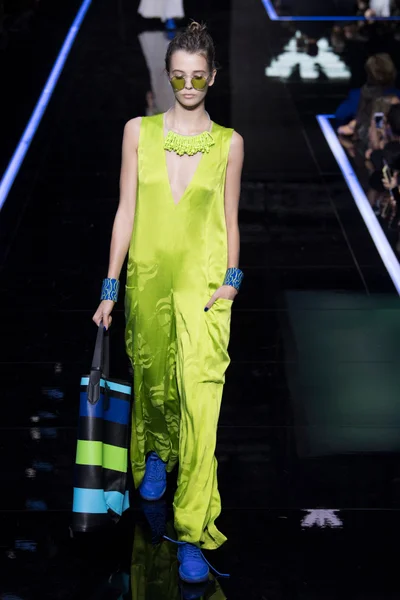 Look 126
